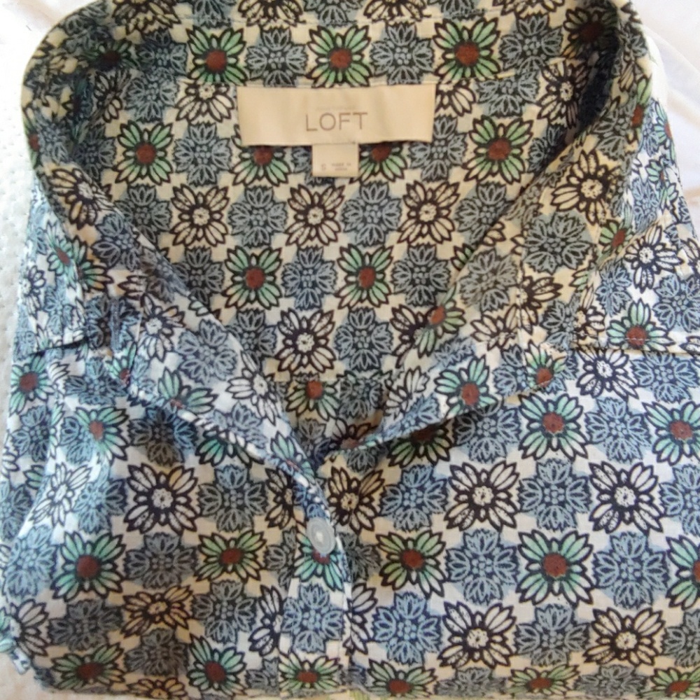 Ann Taylor Loft Patterned Button Down Shirt